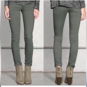 𝅺WOMEN’S Rag & Bone low rise The Dre jeans color: Aged Sage size 27